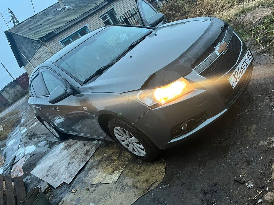 Продам chevrolet cruze