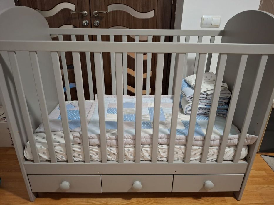 **Pat bebe IKEA** + saltea  + protecții + păturică – Stare bună