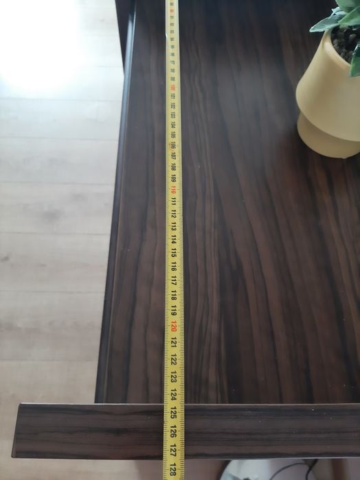 Дизайнерски шкаф от ПДЧ 18 и 30 мм и МДФ с плъзгане и с чекмеджета