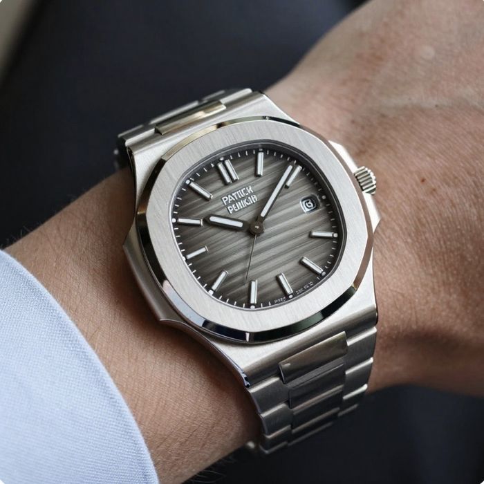 Часы продаём оптом