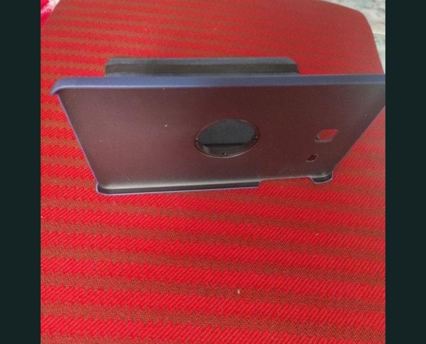Husă pentru tablete, foarte versatilă, practică și foarte utilă