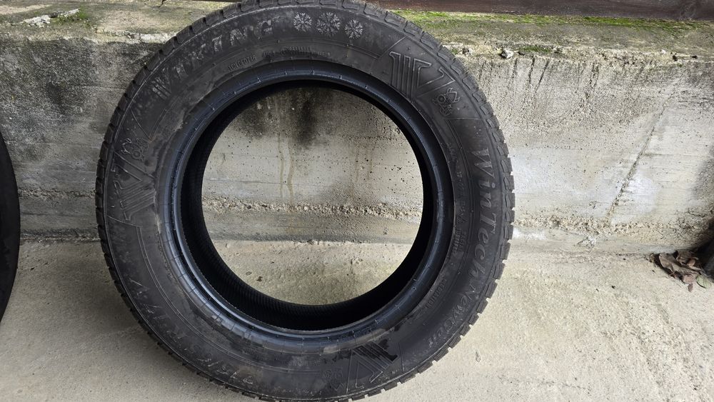 Anvelope iarna 215/65 R17 99 V DOT 4824