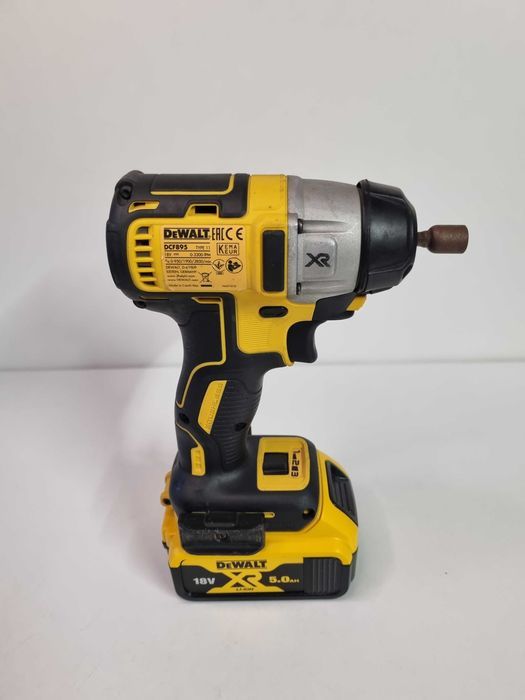 DEWALT DCF895 Masina de insurubat impact BIT 18V