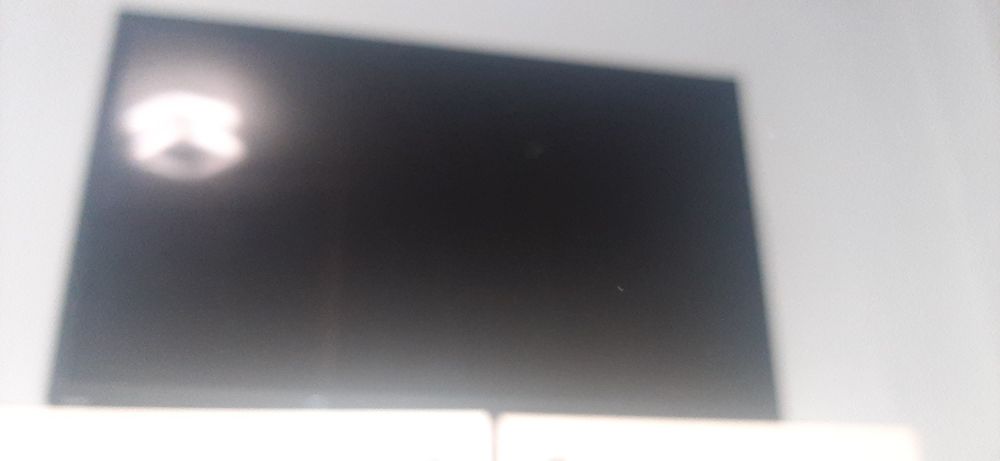 Vand Tv smart Toshiba 101   . Cititi bine anuntul!!