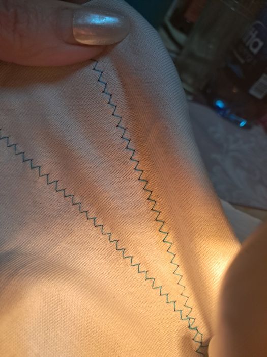 Masina de cusut zig zag