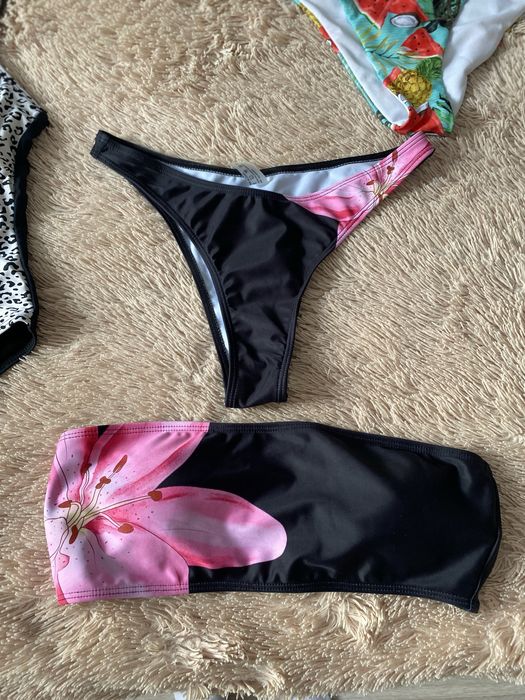 Продам купальники