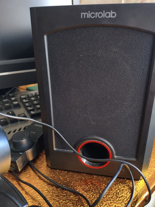 Продам сабвуфер.