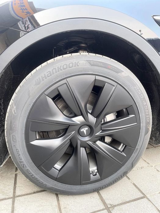 Колпаки на диски Tesla Model Y черные Тесла
