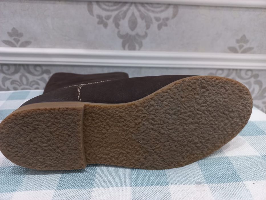 Продаю зимние сапоги 35 размера