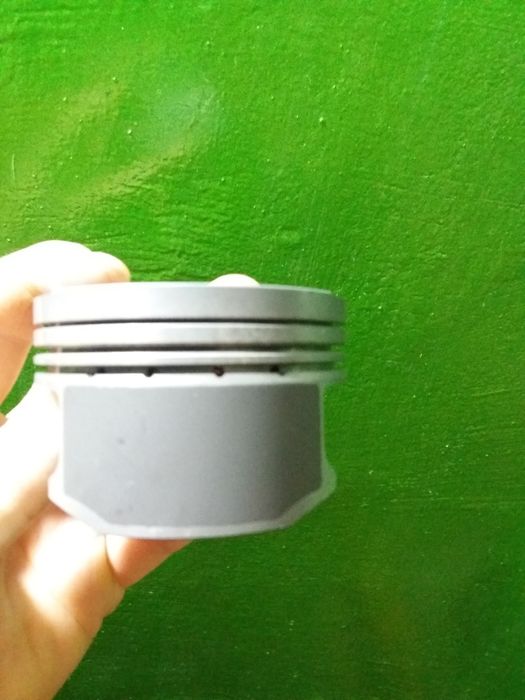 Поршня Двс  АВК на четыре цылиндра 2литра