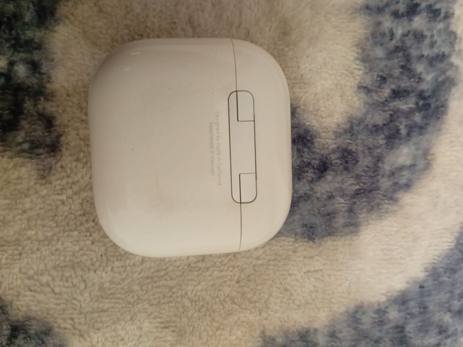 AirPods 3 поколения