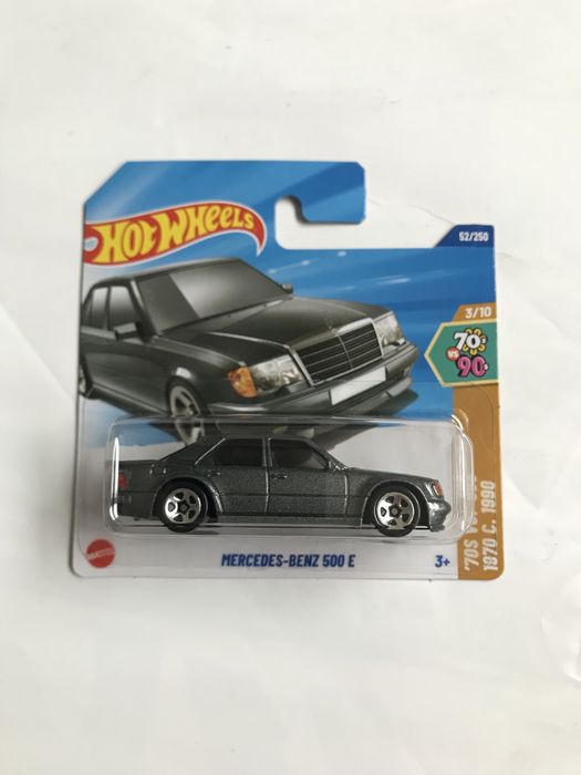 Hot wheels количка Mercedes-Benz W124 500E hotwheels мерцедес chochone