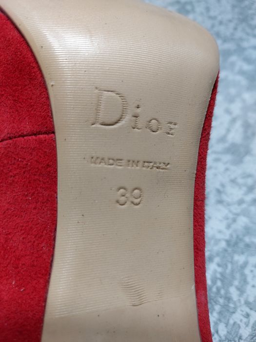 Продам новые туфли