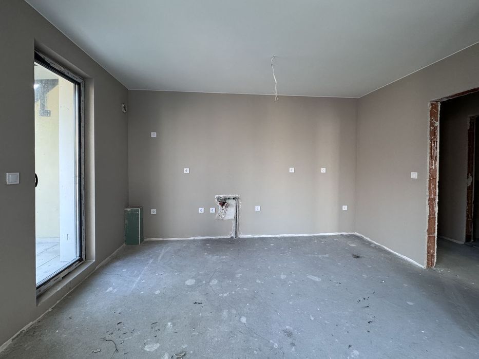 Продава се Двустаен апартамент в Пловдив, Кършияка - 70 кв.м за 1267 €/кв.м - Снимка #1