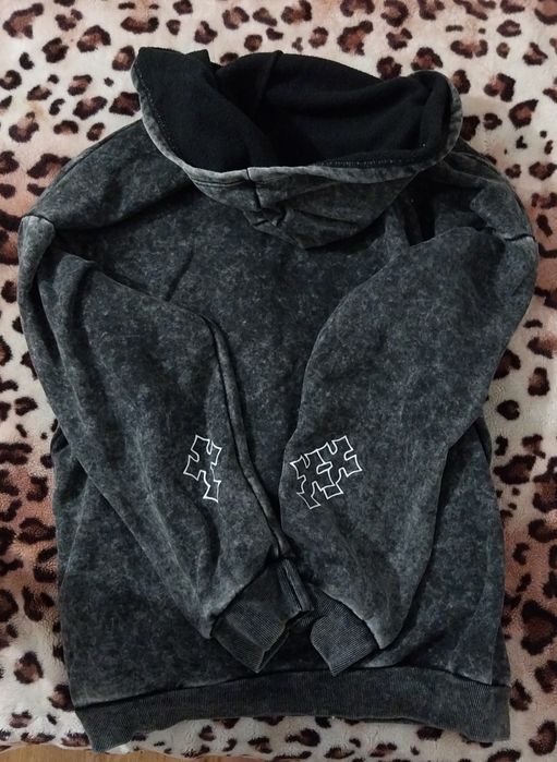 Hanorac Zip-Up Gri Washed XL Oversized cu Glugă și cruci Albe Streetwear Y2K