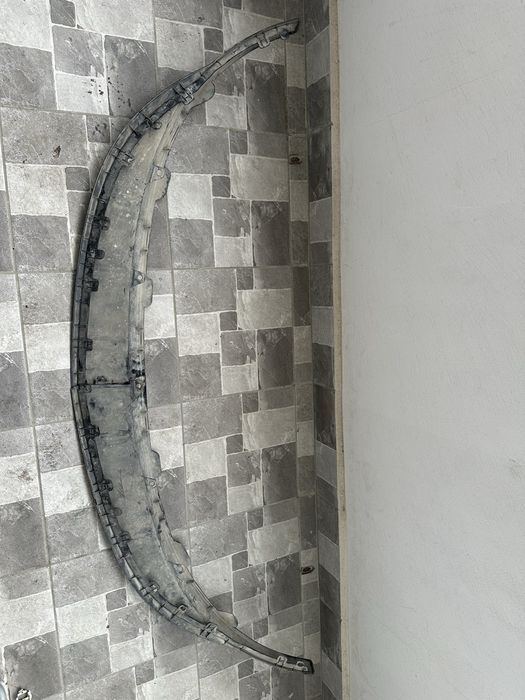 Лип за предна броня на Opel Astra J 2011г.