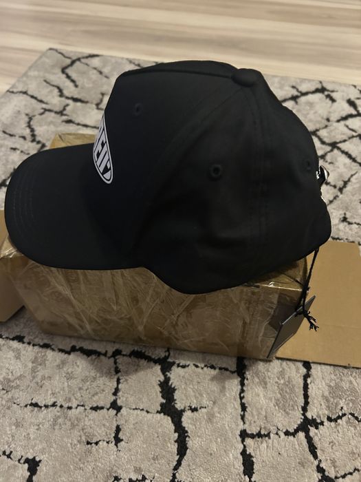 sapca dsquared2 originala