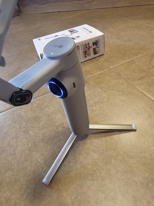 Insta 360 flow 2 pro гимбал