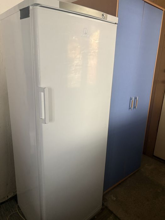 Морозильник б.у. 60000тг