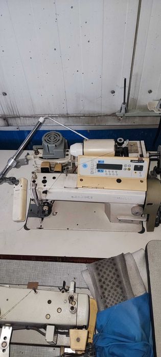 Masini de cusut industriale