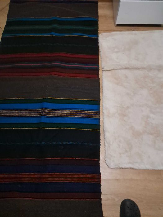 Перфектни, ръчнотъкани, черги в отлично състояние