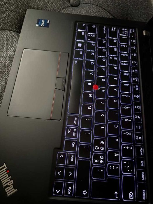 Lenovo ThinkPad T14s Gen 4 14" i5 1345U 16/256 4G Гаранция до Юни 2028