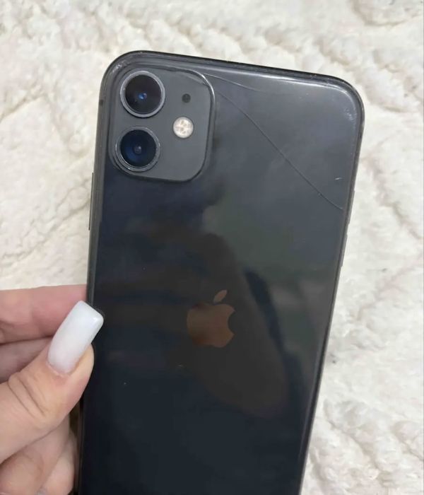 Айфон 11, память 64 гб