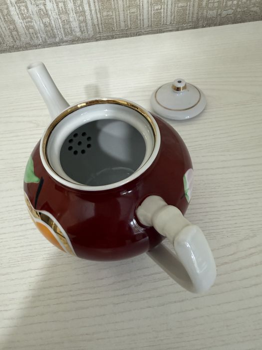 Чайник. Фарфор из СССР