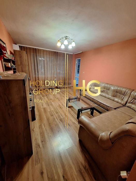 Продава се Четиристаен апартамент в Варна, Младост 1 - 98 кв.м за 1939 €/кв.м - Снимка #1