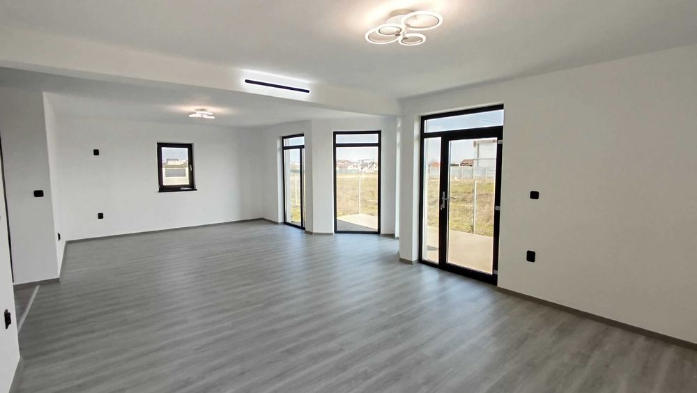 Casa P+1 finisata, 183mp cu 600mp teren