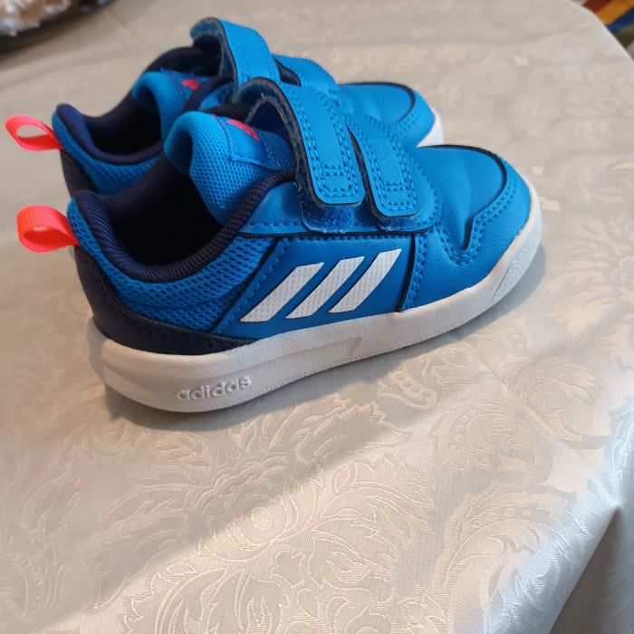 Маратонки Адидас 21