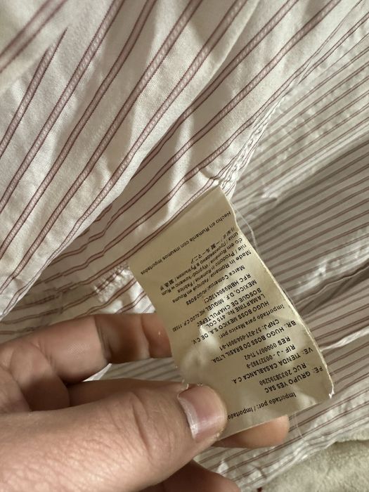 Риза BOSS slim fit xl/43 като нова обличана е веднъж