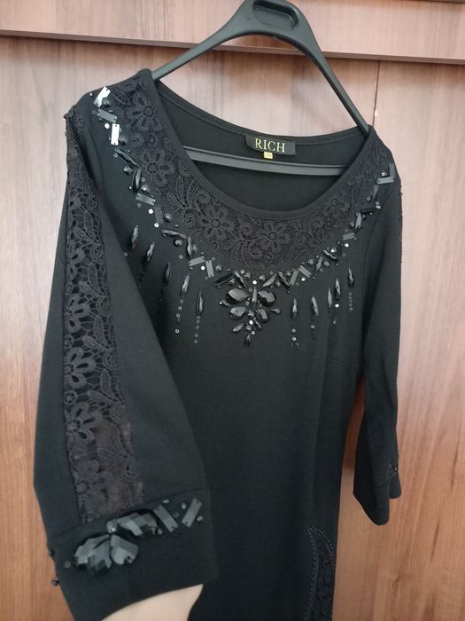 Qora ko'ylak, toshkent