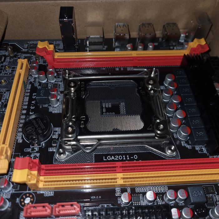 Материнская плата X79