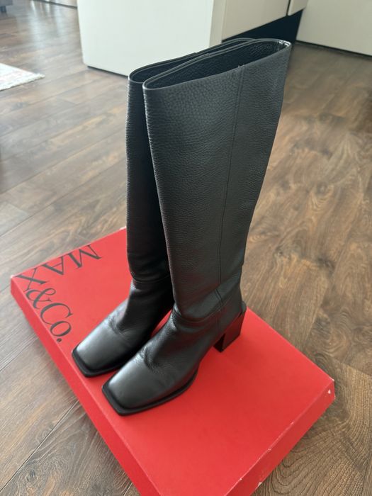 Продам сапоги Max Mara 37 размер кожа