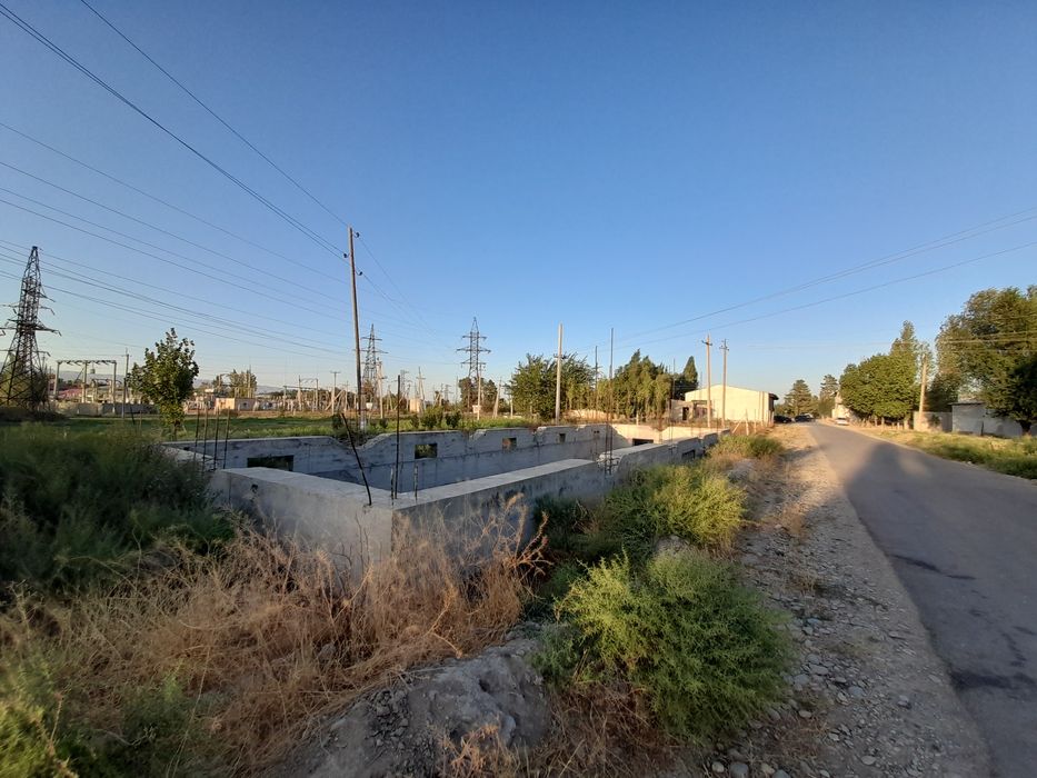 Yer sotiladi yo'l ustida hama hujjatlari joyida