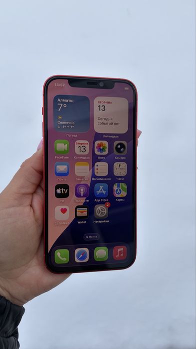 Iphone 12 красный
