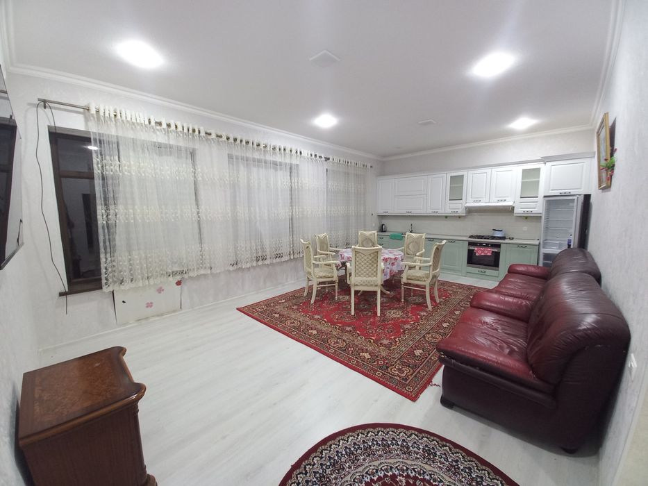 Сдаётся в аренду Таунхаус 4 комнаты в центре города.Агентство