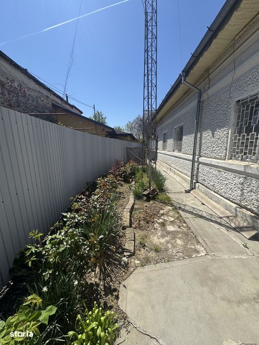 Casa 3 camere Str Penteleu