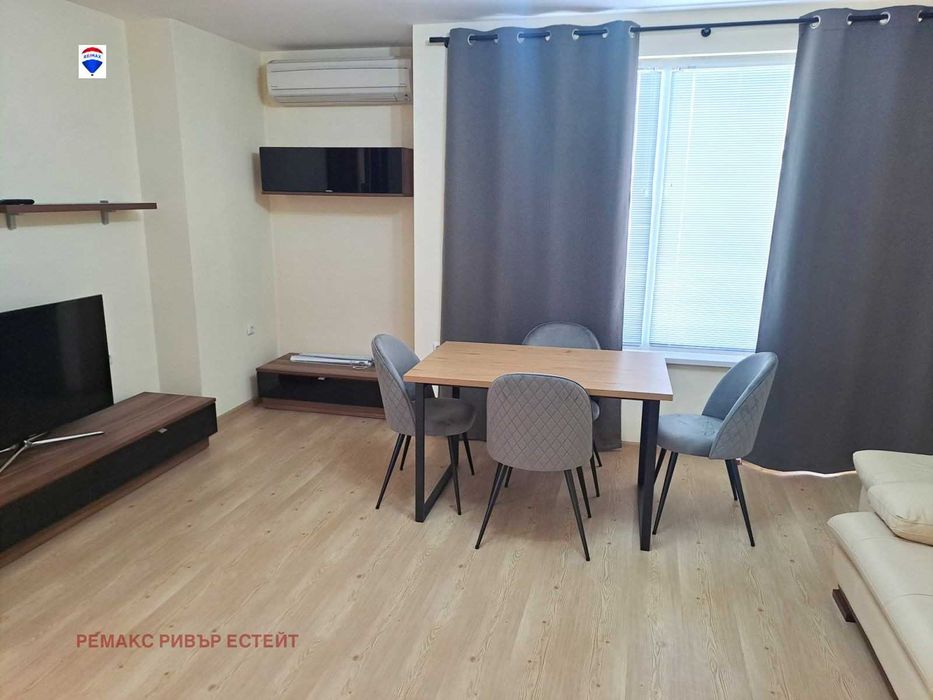 Дава се под наем Двустаен апартамент в Русе, Център - 73 кв.м за 382.5 € - Снимка #5