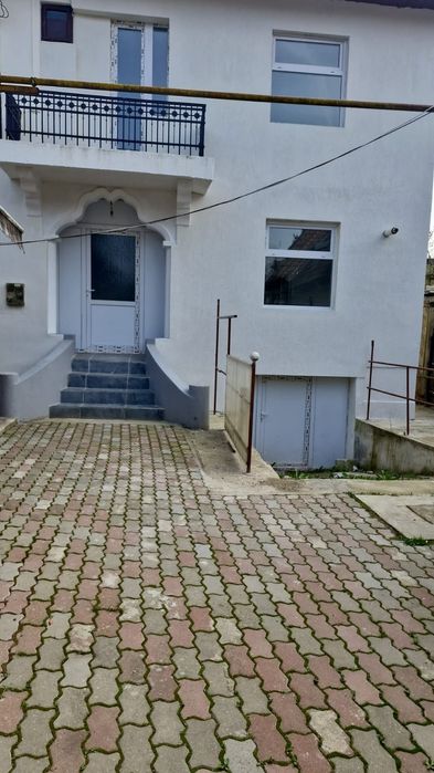 Casa zona centru Pucioasa de vanzare .Ocazie !!!