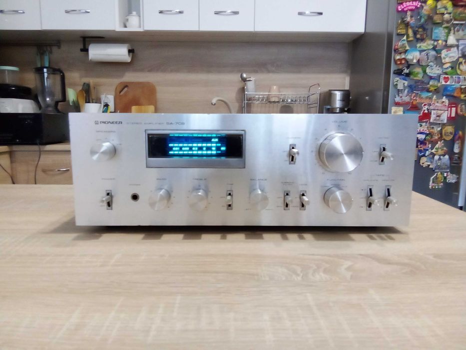 Усилвател Pioneer SA 708