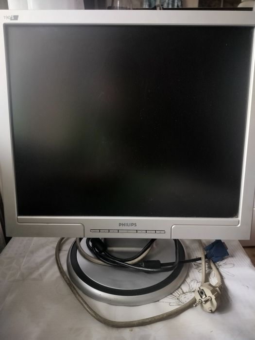 Монитор Philips 19'
