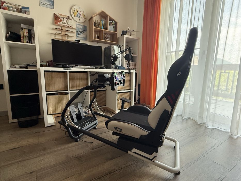 MOZA R3 Direct Drive + Volan MOZA KS + Pedale | Stare ca nouă