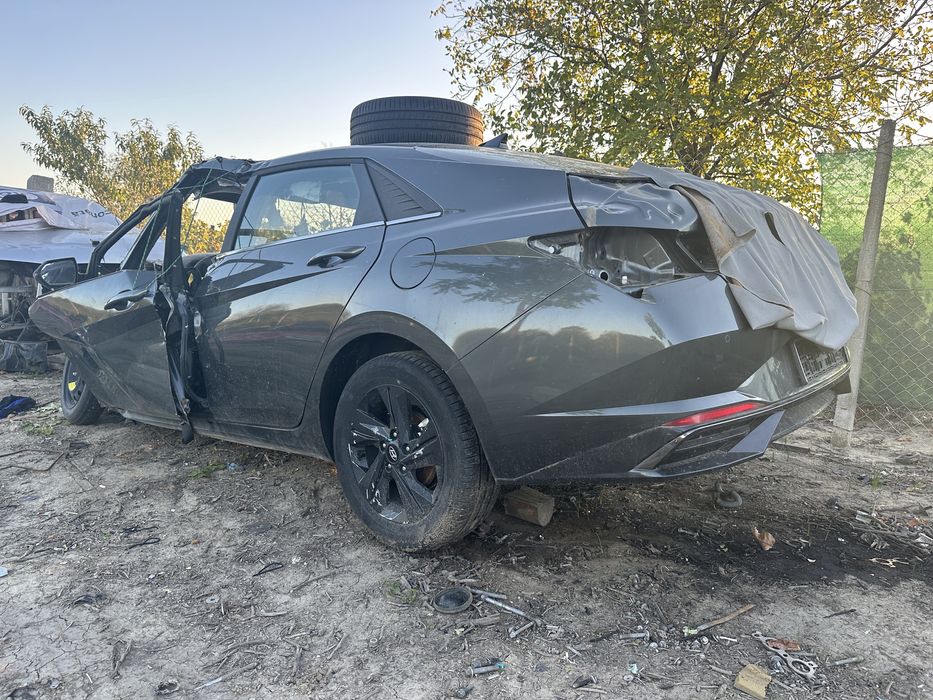 Aripa spate motor 1.6 cutie viteze etrier punte geam Hyundai elantra