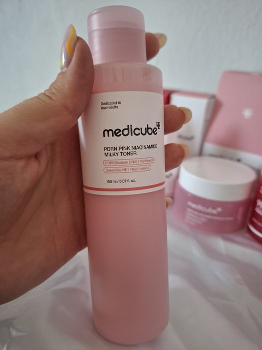 Козметика Medicube PDRN