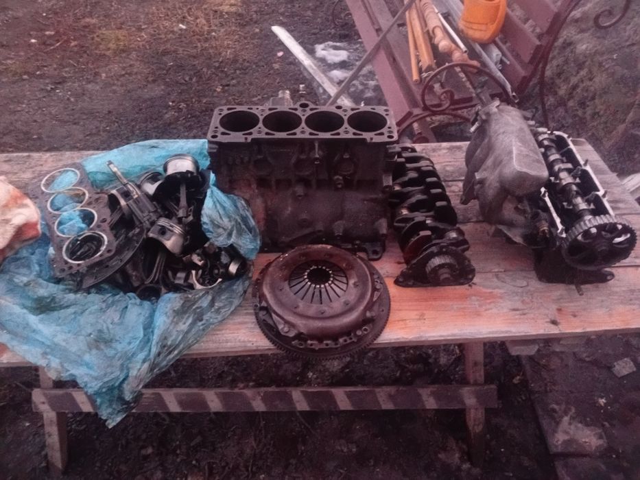 Мотор ауди , пассат 2.0