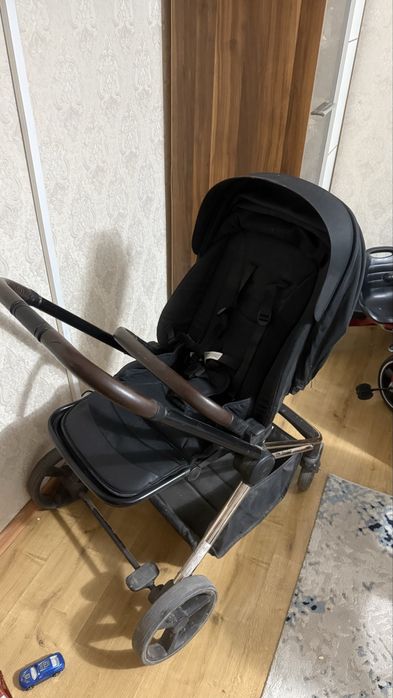 Продам каляску 2в1