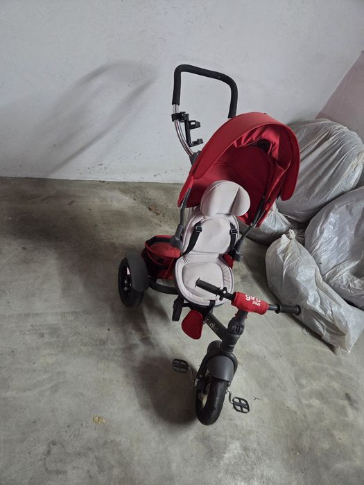 Tricicleta multifunctionala Coccolle Giro Plus
