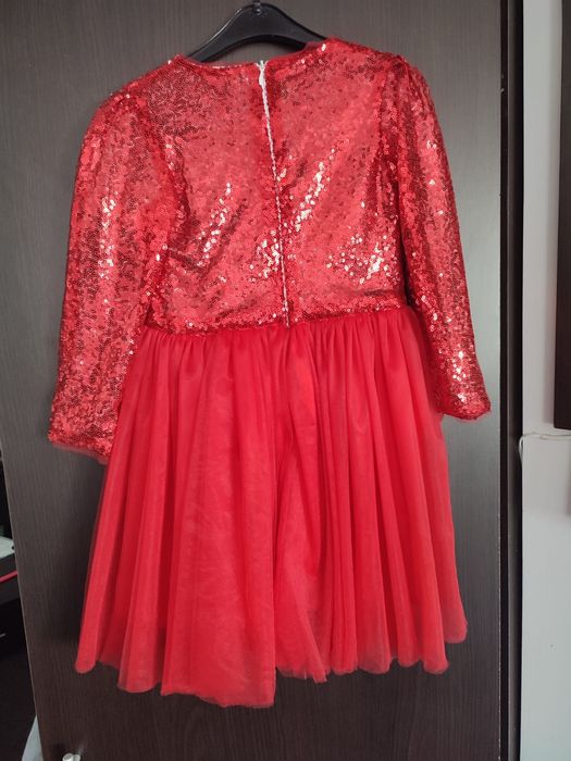 Vand rochie de ocazie, fetiță 4-6 ani